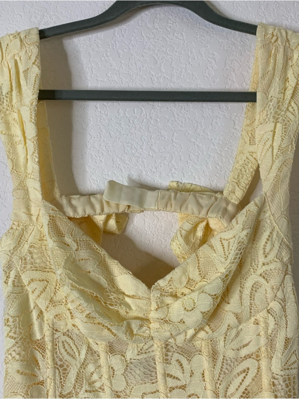 For love and lemons August yellow lace back zip mini dress M - Picture 4 of 10